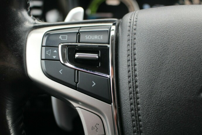 mitsubishi-outlander-elektrisitetbensin-2016-big-15