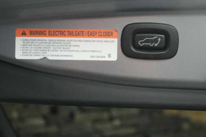 mitsubishi-outlander-elektrisitetbensin-2016-big-7