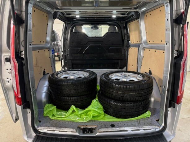ford-transit-custom-290l-diesel-2014-big-16