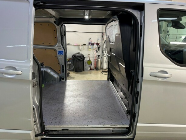 ford-transit-custom-290l-diesel-2014-big-15