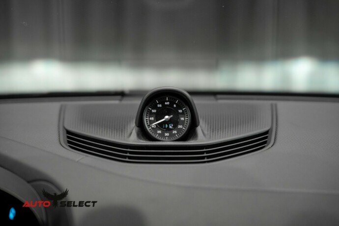 porsche-taycan-4-elektrisitet-2022-big-37
