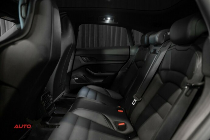 porsche-taycan-4-elektrisitet-2022-big-15