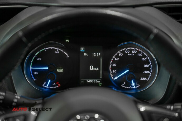 toyota-yaris-elektrisitetbensin-2019-big-26