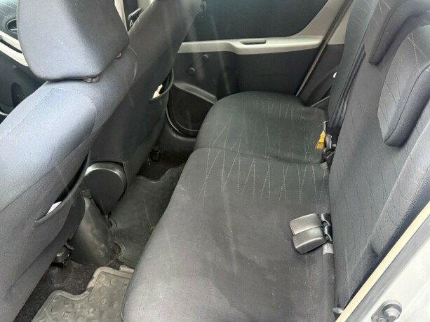 toyota-yaris-bensin-2007-big-6