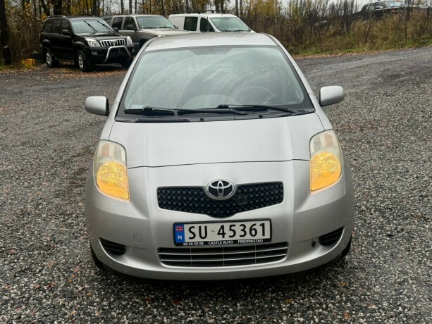 toyota-yaris-bensin-2007-big-1