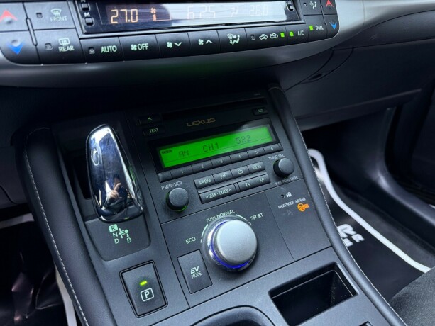 lexus-ct200h-elektrisitetbensin-2011-big-14