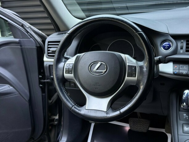 lexus-ct200h-elektrisitetbensin-2011-big-10
