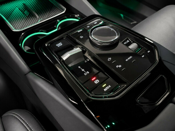 bmw-i5-elektrisitet-2025-big-14