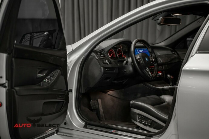 bmw-525d-diesel-2010-big-24