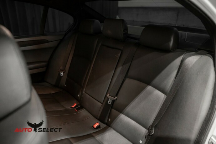 bmw-525d-diesel-2010-big-19