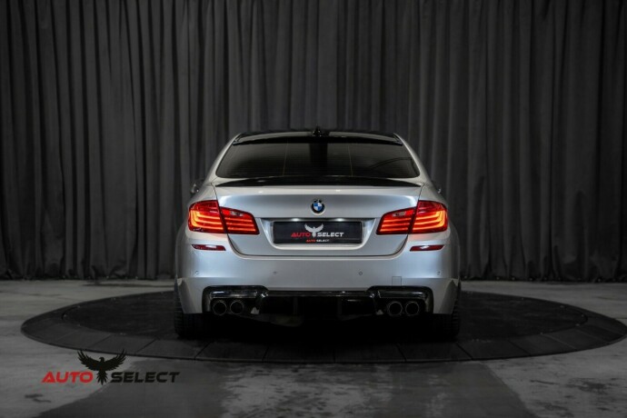 bmw-525d-diesel-2010-big-8
