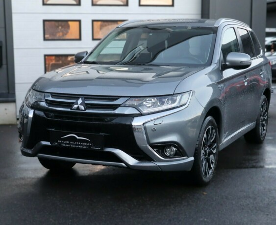 mitsubishi-outlander-elektrisitetbensin-2017-big-2