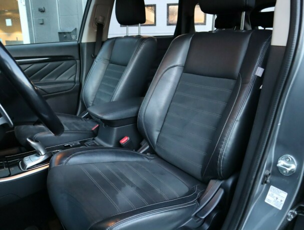 mitsubishi-outlander-elektrisitetbensin-2017-big-8