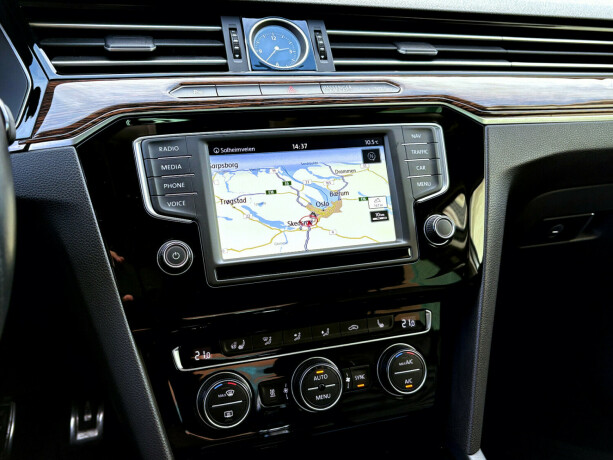 volkswagen-passat-diesel-2015-big-8