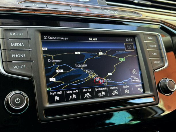 volkswagen-passat-diesel-2015-big-9
