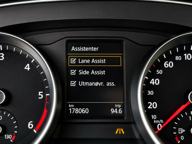 volkswagen-passat-diesel-2015-big-19