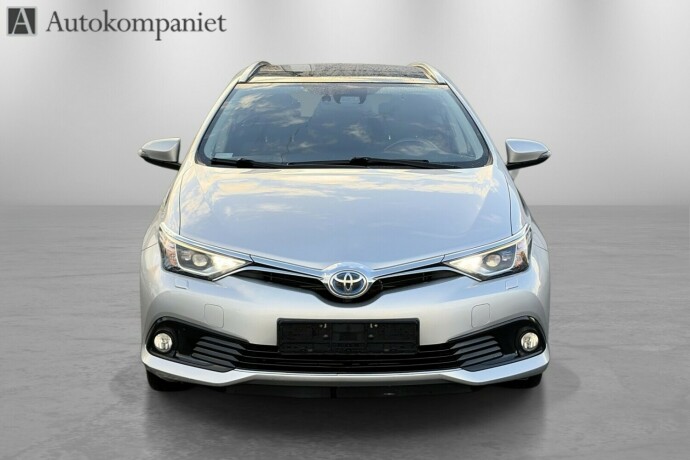 toyota-auris-bensin-2015-big-3