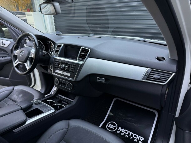 mercedes-benz-ml250-diesel-2012-big-11
