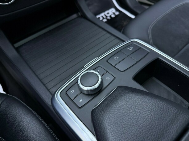 mercedes-benz-ml250-diesel-2012-big-25