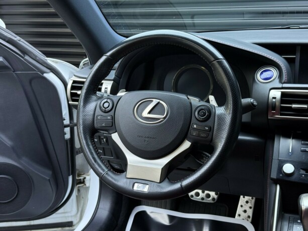 lexus-is300h-elektrisitetbensin-2013-big-12