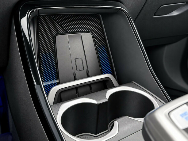 bmw-ix1-elektrisitet-2025-big-13
