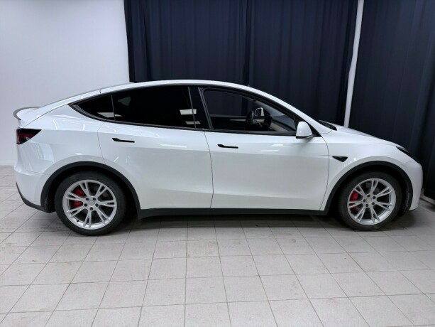 tesla-model-y-elektrisitet-2023-big-8
