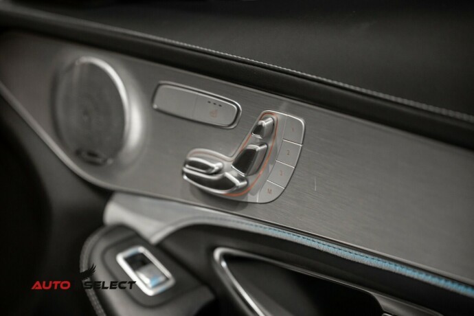 mercedes-benz-c63-bensin-2015-big-21