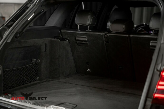 mercedes-benz-c63-bensin-2015-big-10