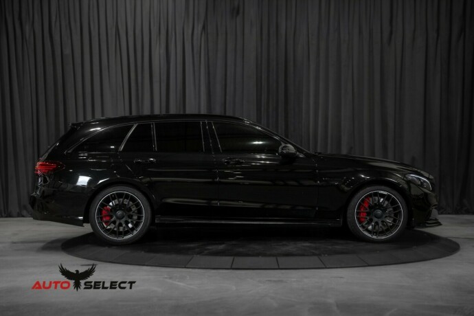 mercedes-benz-c63-bensin-2015-big-14