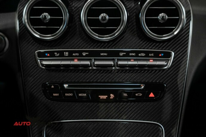 mercedes-benz-c63-bensin-2015-big-44