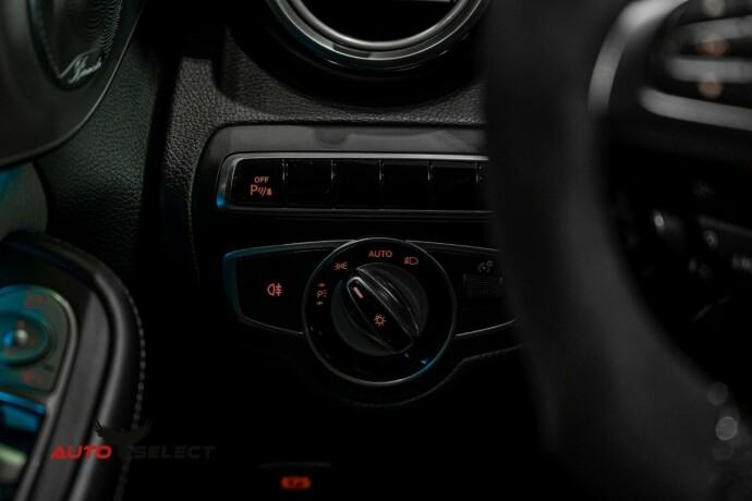 mercedes-benz-c63-bensin-2015-big-33