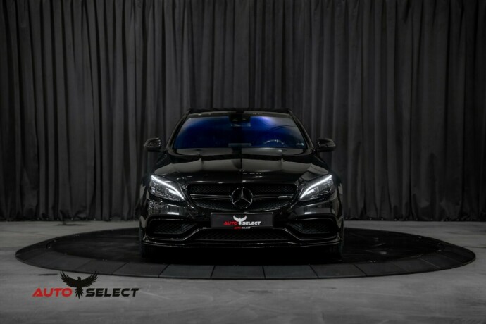 mercedes-benz-c63-bensin-2015-big-3