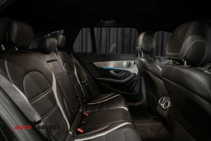 mercedes-benz-c63-bensin-2015-big-16