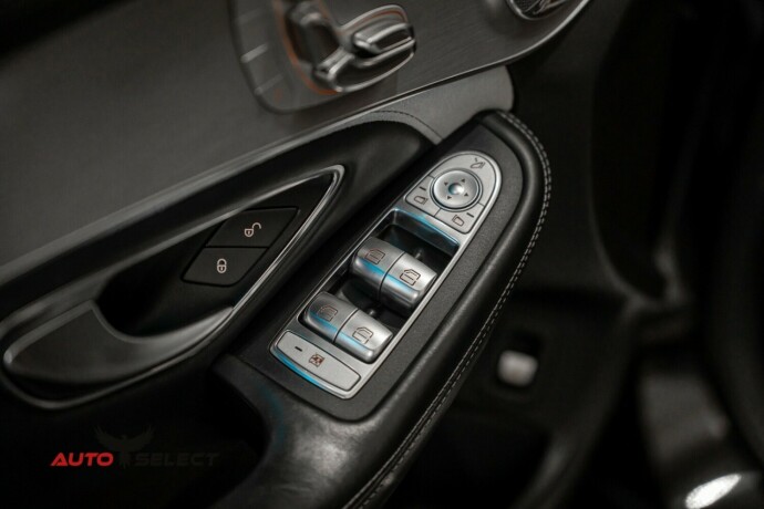 mercedes-benz-c63-bensin-2015-big-24