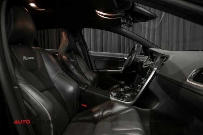 volvo-v60-diesel-2014-big-16