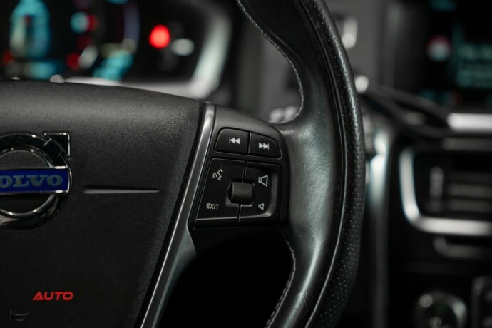 volvo-v60-diesel-2014-big-27