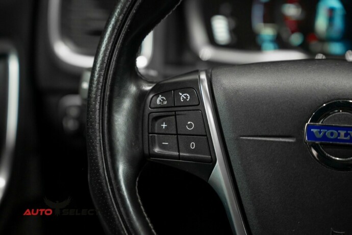 volvo-v60-diesel-2014-big-25