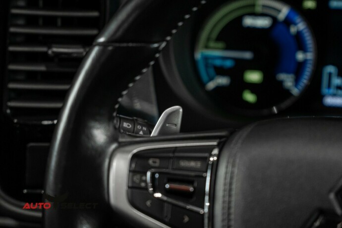 mitsubishi-outlander-elektrisitetbensin-2020-big-28