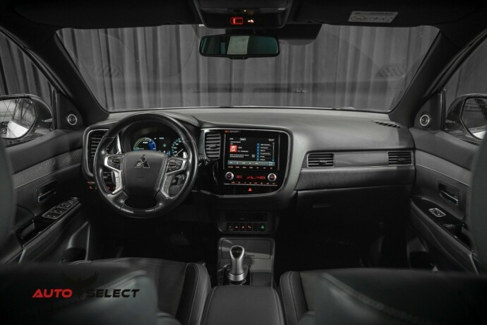 mitsubishi-outlander-elektrisitetbensin-2020-big-32