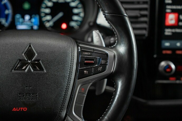 mitsubishi-outlander-elektrisitetbensin-2020-big-30
