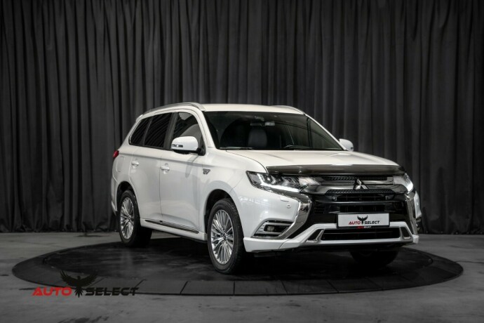 mitsubishi-outlander-elektrisitetbensin-2020-big-0