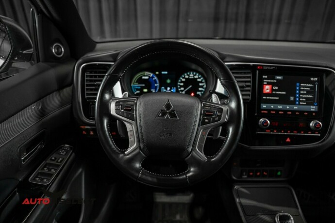 mitsubishi-outlander-elektrisitetbensin-2020-big-25