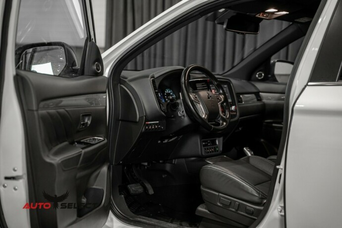 mitsubishi-outlander-elektrisitetbensin-2020-big-19