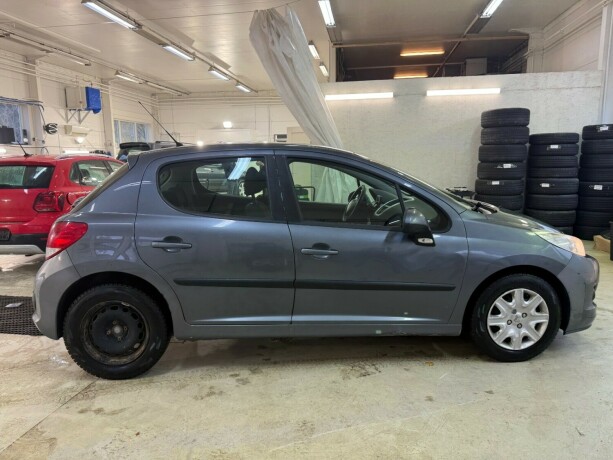 peugeot-207-diesel-2011-big-1