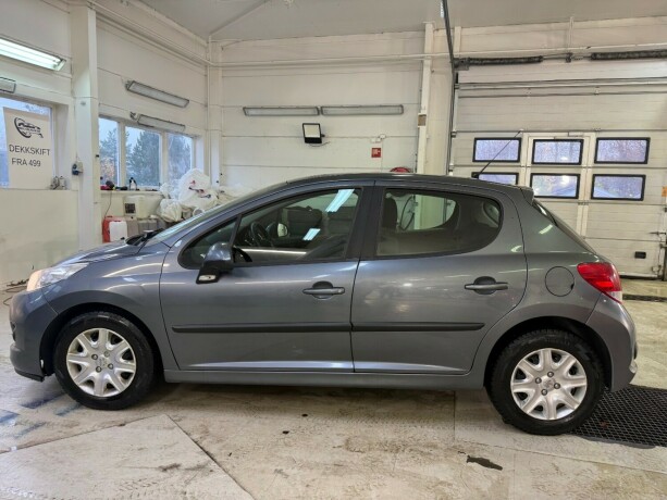 peugeot-207-diesel-2011-big-5