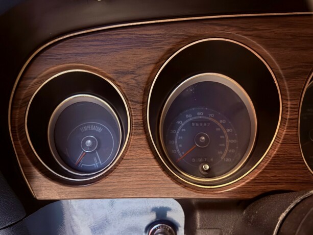 ford-mustang-bensin-1970-big-26