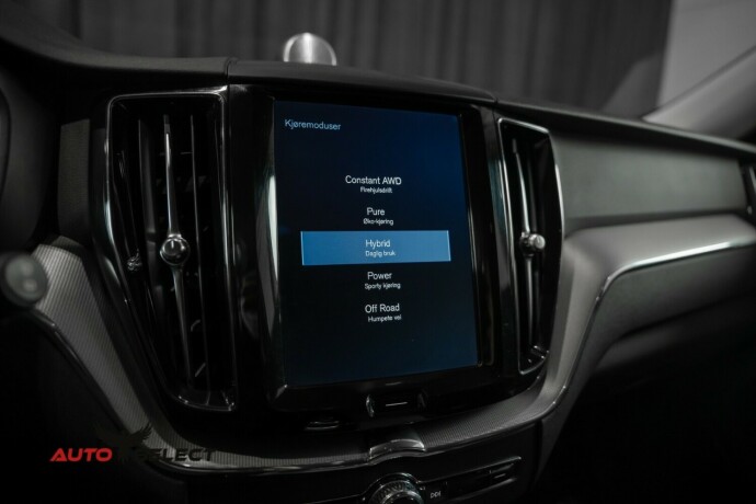 volvo-xc-60-elektrisitetbensin-2017-big-52