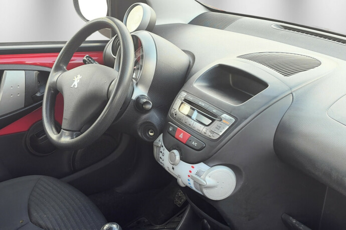 peugeot-107-bensin-2012-big-9