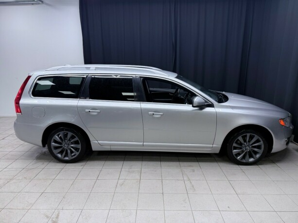 volvo-v70-diesel-2014-big-9