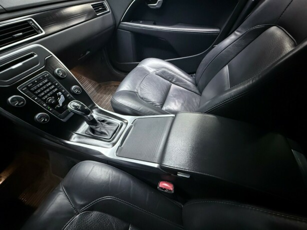 volvo-v70-diesel-2014-big-18